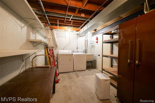 804 S Oak Brook Ridge Drive 149, Rochester Hills, MI 48307