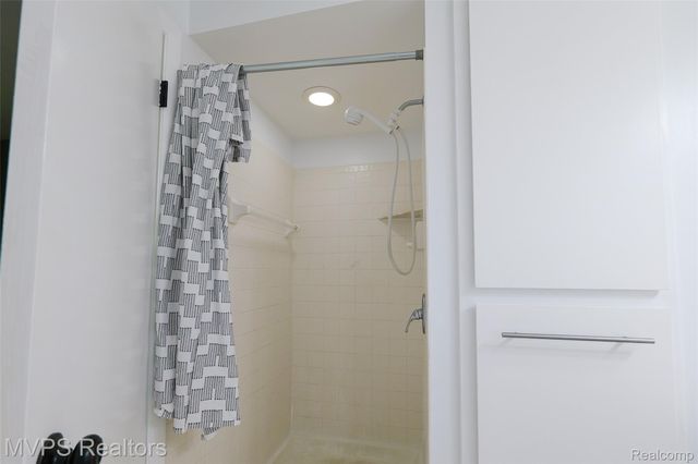 804 S Oak Brook Ridge Drive 149, Rochester Hills, MI 48307