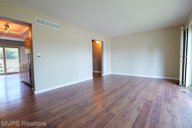 804 S Oak Brook Ridge Drive 149, Rochester Hills, MI 48307