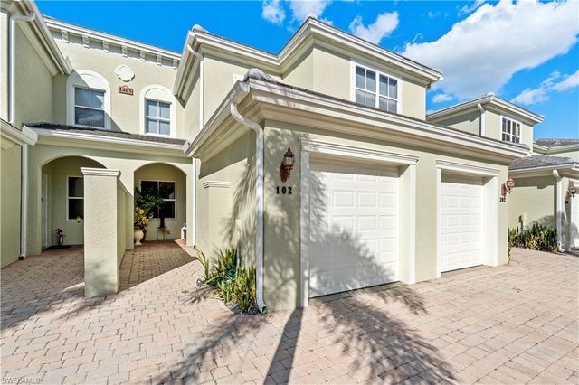 1405 Mariposa CIR 102, Naples, FL 34105