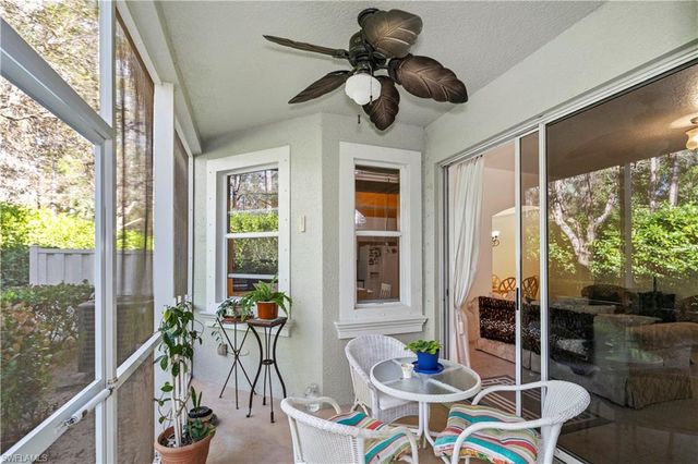 1405 Mariposa CIR 102, Naples, FL 34105