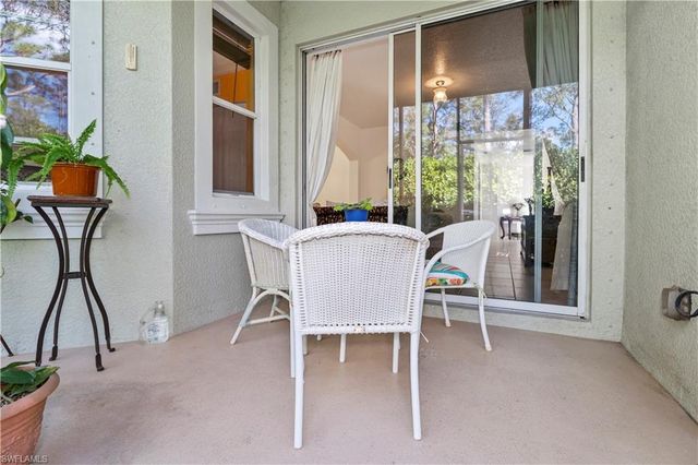 1405 Mariposa CIR 102, Naples, FL 34105