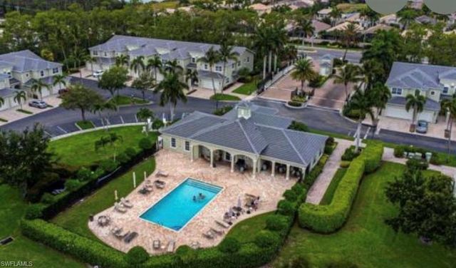 1405 Mariposa CIR 102, Naples, FL 34105