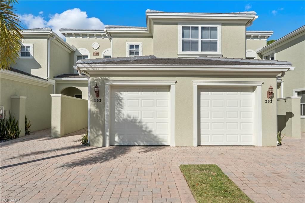 1405 Mariposa CIR 102, Naples, FL 34105