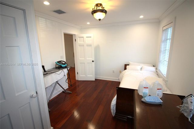 6750 Granada Blvd, Coral Gables, FL 33146