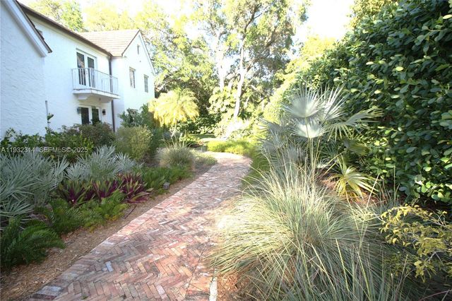 6750 Granada Blvd, Coral Gables, FL 33146