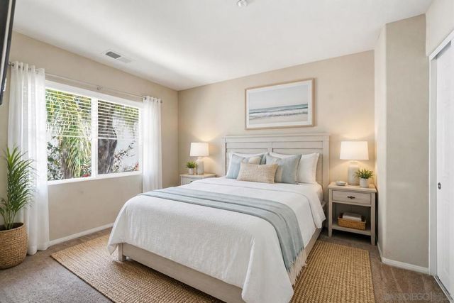 10457 Lake Breeze Dr, Spring Valley, CA 91977