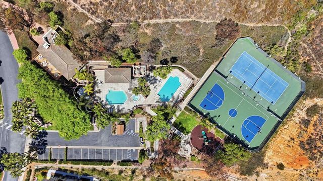 10457 Lake Breeze Dr, Spring Valley, CA 91977