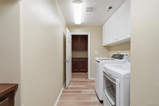 10457 Lake Breeze Dr, Spring Valley, CA 91977