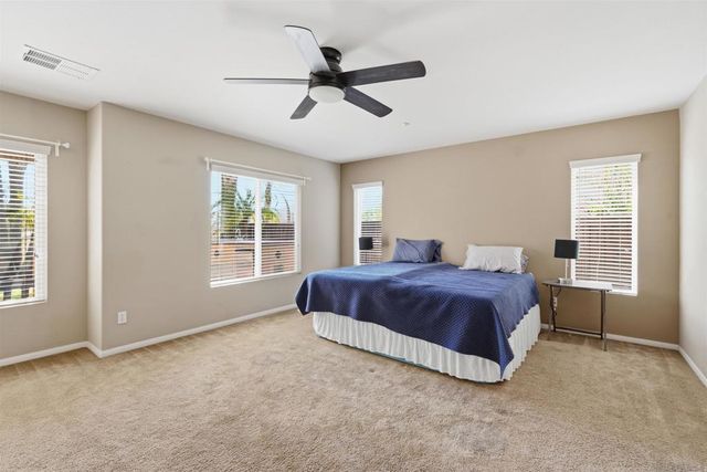 10457 Lake Breeze Dr, Spring Valley, CA 91977