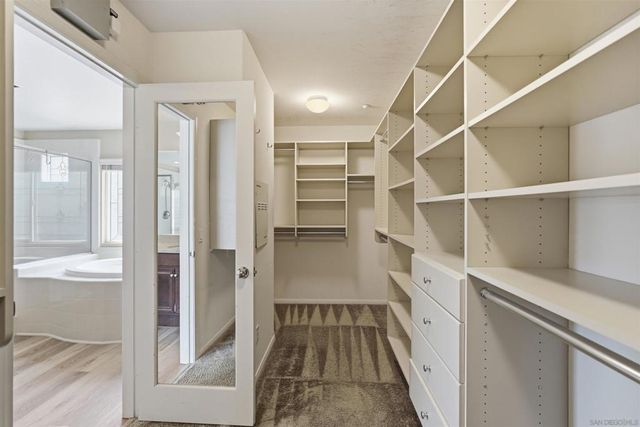 10457 Lake Breeze Dr, Spring Valley, CA 91977
