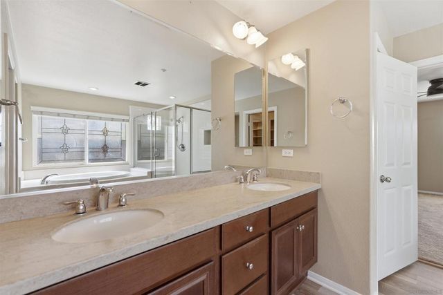 10457 Lake Breeze Dr, Spring Valley, CA 91977