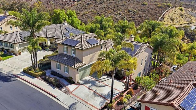 10457 Lake Breeze Dr, Spring Valley, CA 91977