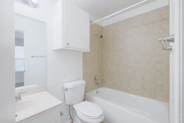 2323 Wells Branch Parkway F104, Austin, TX 78728