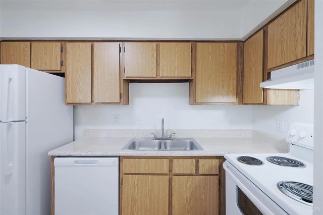 2323 Wells Branch Parkway F104, Austin, TX 78728