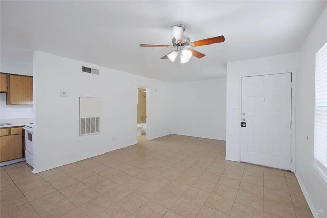 2323 Wells Branch Parkway F104, Austin, TX 78728