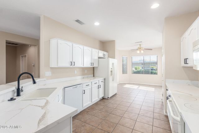 16639 W BAJADA Trail, Surprise, AZ 85387