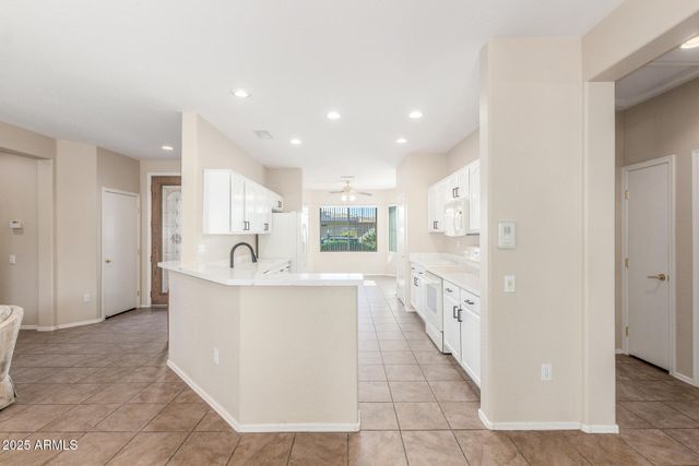 16639 W BAJADA Trail, Surprise, AZ 85387