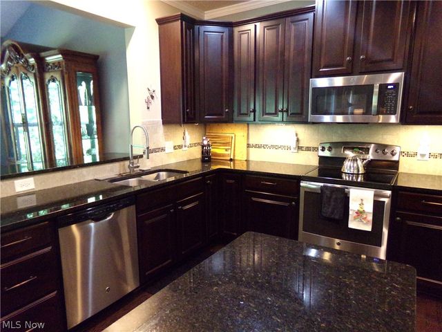7325 Galena Avenue NW, Canal Fulton, OH 44614