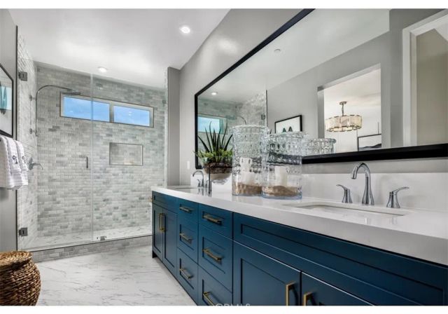 2520 Everly Court, San Diego, CA 92108