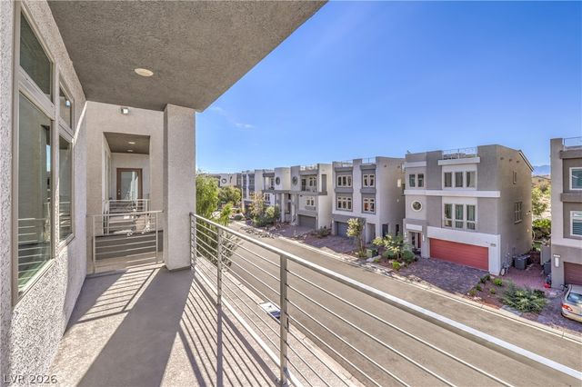 8144 Monsoon Bay Street, Las Vegas, NV 89113