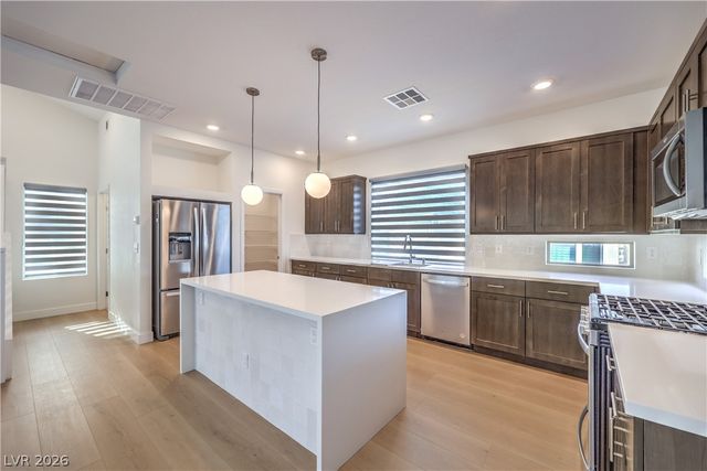 8144 Monsoon Bay Street, Las Vegas, NV 89113