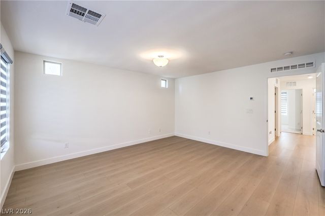 8144 Monsoon Bay Street, Las Vegas, NV 89113