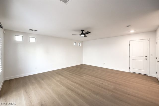 8144 Monsoon Bay Street, Las Vegas, NV 89113