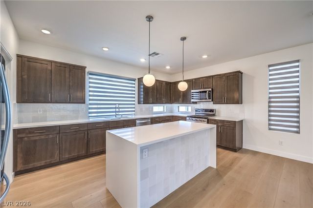 8144 Monsoon Bay Street, Las Vegas, NV 89113