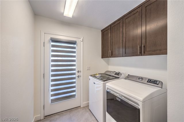 8144 Monsoon Bay Street, Las Vegas, NV 89113