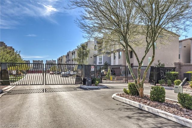 8144 Monsoon Bay Street, Las Vegas, NV 89113