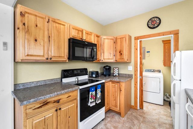 1305 Hammond Ave, Superior, WI 54880