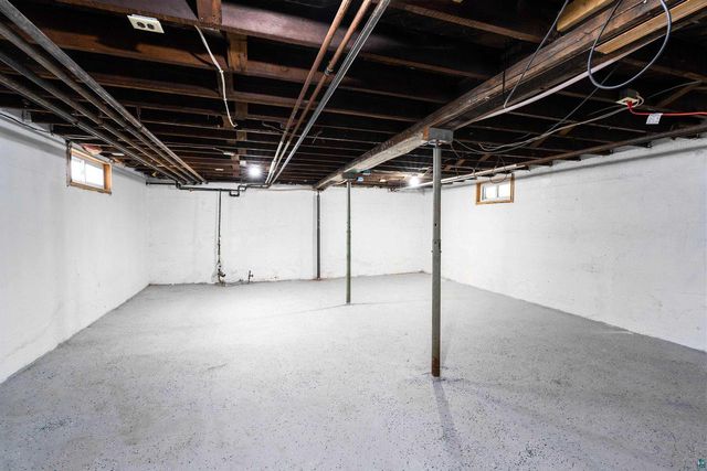 1305 Hammond Ave, Superior, WI 54880