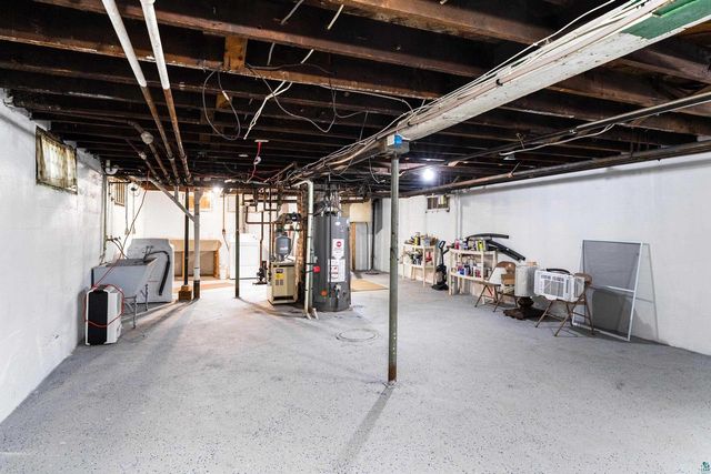1305 Hammond Ave, Superior, WI 54880