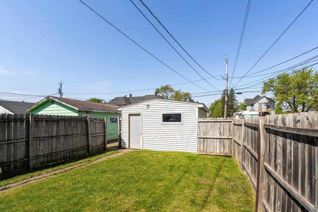 1305 Hammond Ave, Superior, WI 54880
