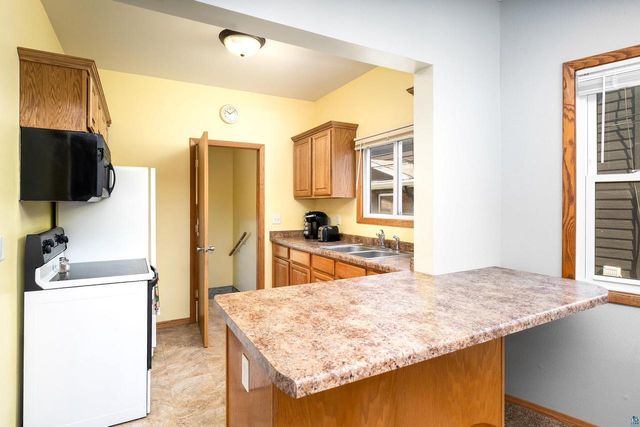1305 Hammond Ave, Superior, WI 54880