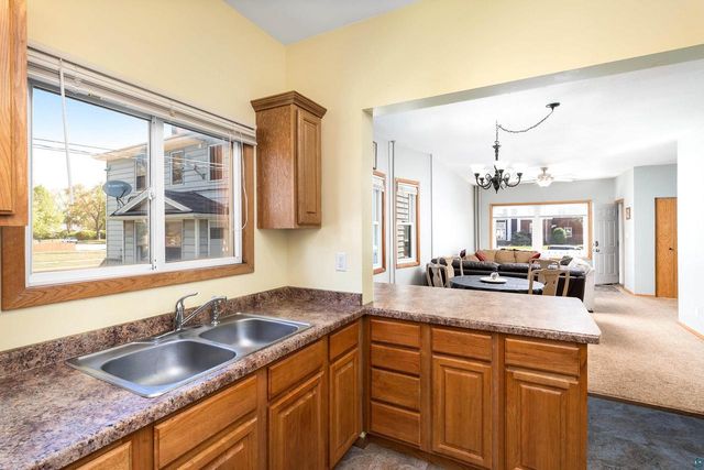 1305 Hammond Ave, Superior, WI 54880