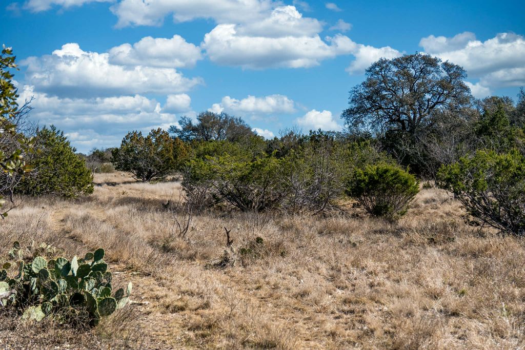 Image 5 of property listing at 0000 Baker Rd Road, Sonora, TX 76950