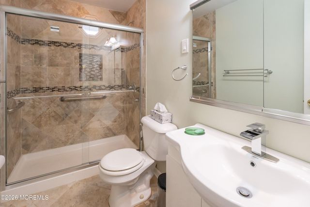 264B Crosse Drive, Monroe, NJ 08831