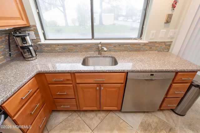 264B Crosse Drive, Monroe, NJ 08831