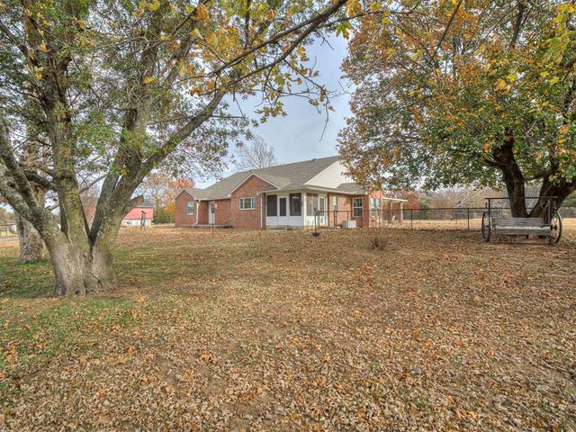 3570 S Ladd Avenue, Goldsby, OK 73093