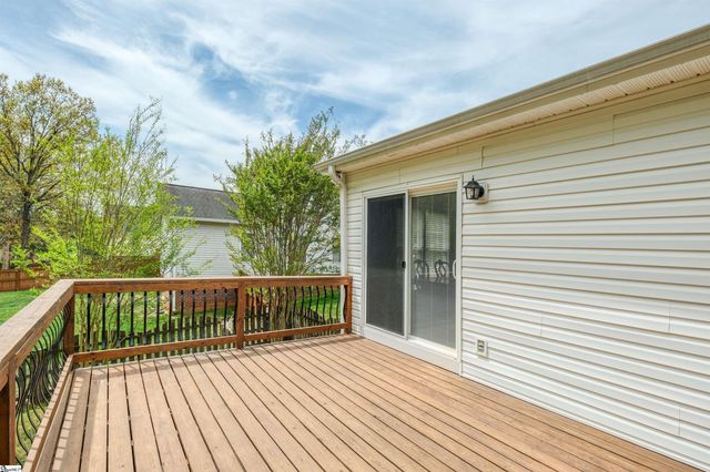 111 Brooke Lee Circle, Taylors, SC 29687