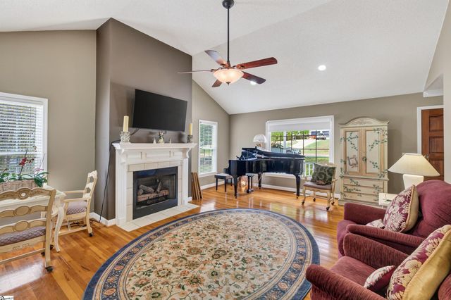 111 Brooke Lee Circle, Taylors, SC 29687