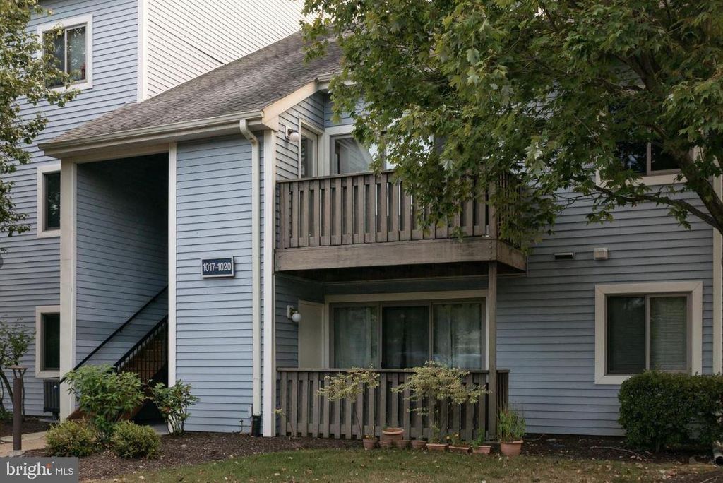 1018 ASPEN DR, Plainsboro, NJ 08536