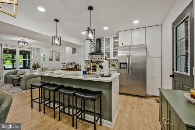 3704 HAMILTON ST, Hyattsville, MD 20782