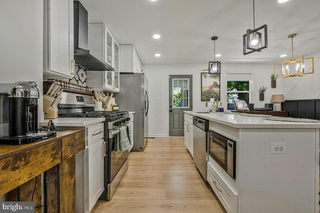 3704 HAMILTON ST, Hyattsville, MD 20782