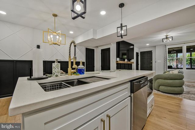 3704 HAMILTON ST, Hyattsville, MD 20782
