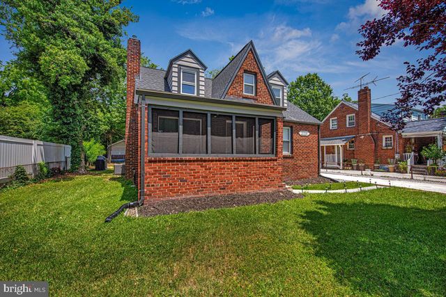 3704 HAMILTON ST, Hyattsville, MD 20782