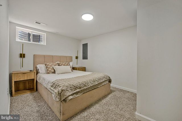 3704 HAMILTON ST, Hyattsville, MD 20782