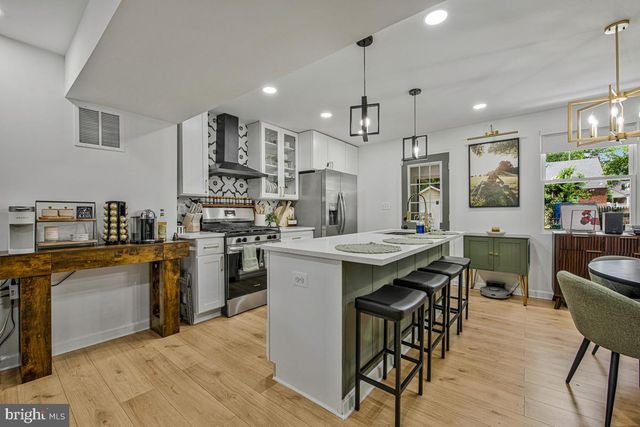 3704 HAMILTON ST, Hyattsville, MD 20782